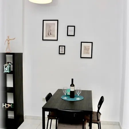 Cyriacus Flat In The Heart Of Apartamento